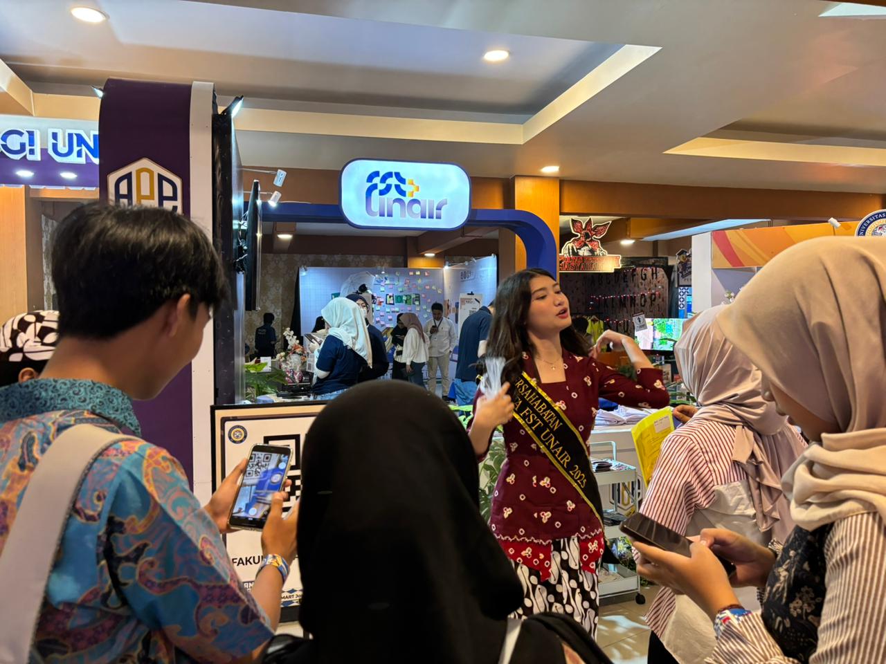 fst-unair-aee-2026-antusiasme-pengunjung